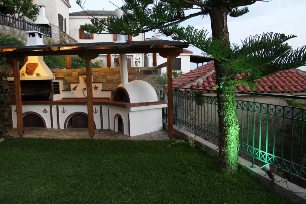 Villa Mesonisi Με Υπέροχη Θέα Στον Παγασητικό!! Áfissos Exterior foto